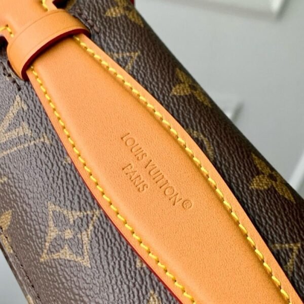 Louis Vuitton Belt bag - Image 2