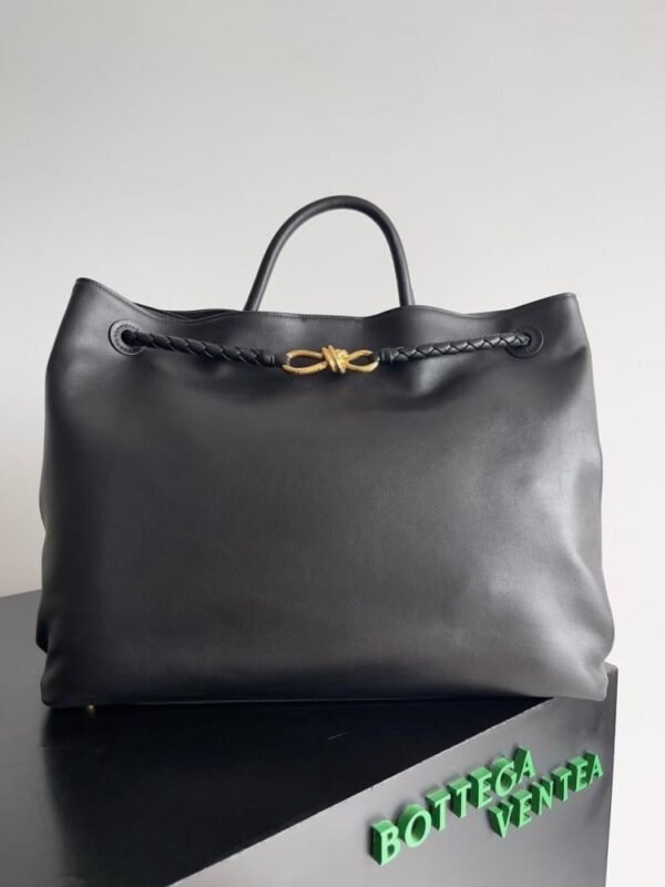Bottega veneta travel bag (black)