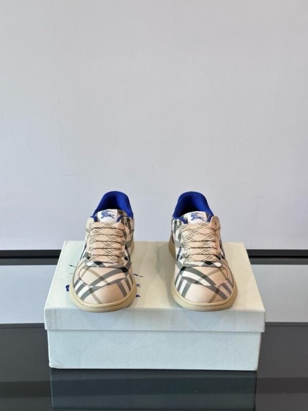 Burberry shoes - Image 3