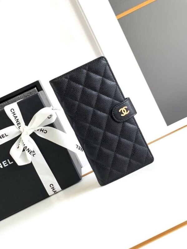 Chanel wallet