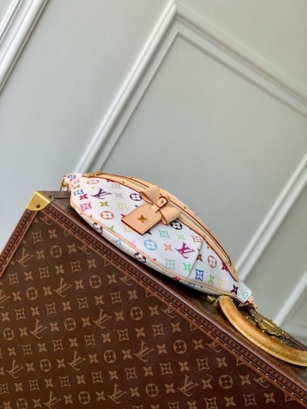 Louis Vuitton Belt bag - Image 2