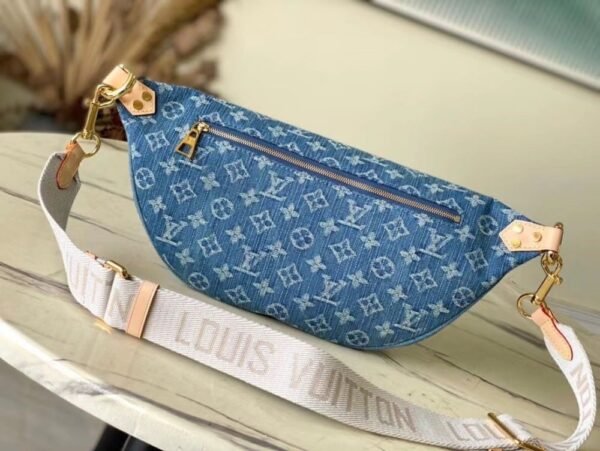 Louis Vuitton Belt bag - Image 2